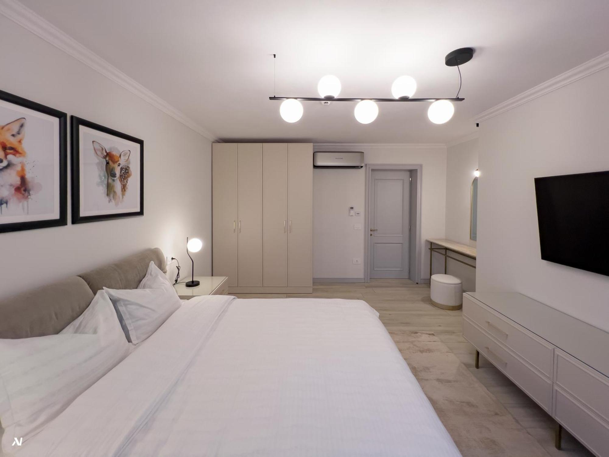 First Apartments Focsani Ngoại thất bức ảnh